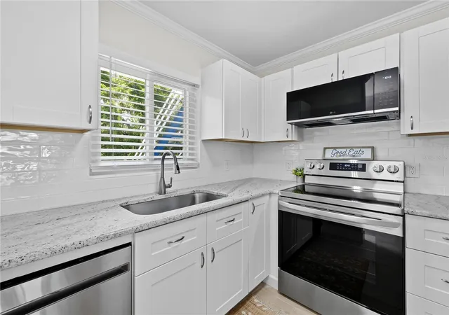 4th image of 2850 Gulf Of Mexico Dr #5, Longboat Key, FL 34228 | MLS# A4691701