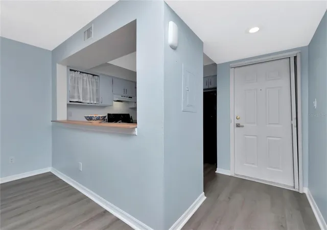 Photo 2 of Condo for sale at 6817 Stones Throw Cir N #17203, Saint Petersburg, FL 33710 | MLS# TB8502620 | Listing updated on 2026-08-25
