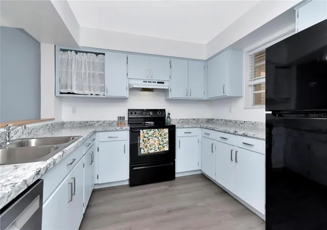 Photo 3 of Condo for sale at 6817 Stones Throw Cir N #17203, Saint Petersburg, FL 33710 | MLS# TB8502620 | Listing updated on 2026-09-28