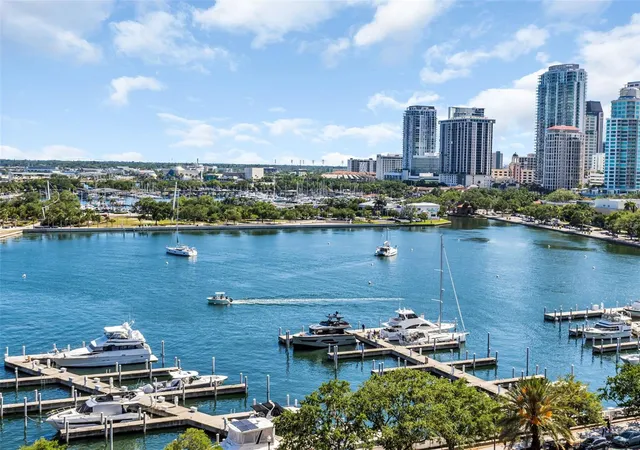 Photo 1 of Condo for sale at 555 5th Avenue Ne #1122, Saint Petersburg, FL 33701 | MLS# TB8502622 | Listing updated on 2026-08-06