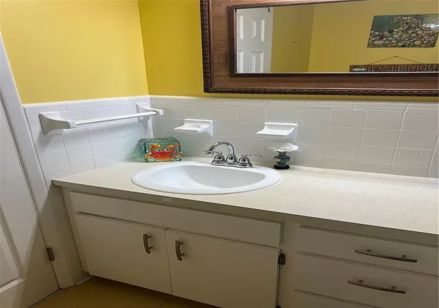 16th image of 25446 Sw 5 Ave, Newberry, FL 32669 | MLS# GC539876