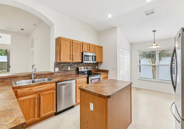 5th image of 30254 Pga Dr, Sorrento, FL 32776 | MLS# G5111664