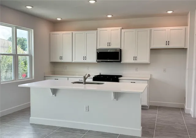 4th image of 4299 Laurel Site Loop, Apopka, FL 32712 | MLS# O6402977