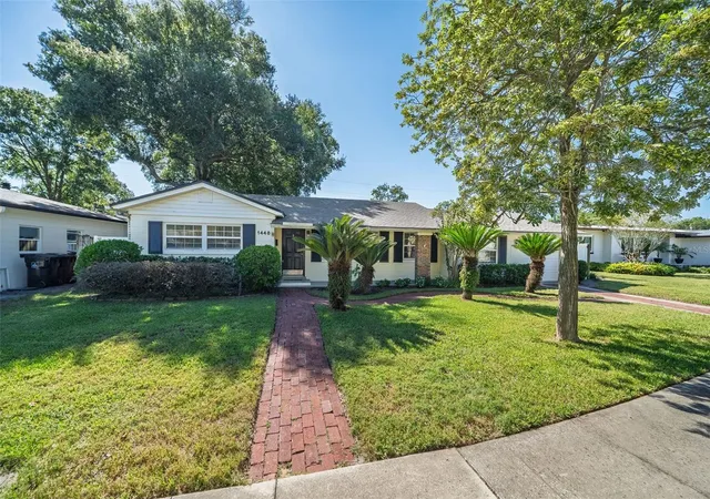 Single family home for sale at 1448 Cumbie St, ORLANDO, FL 32804 | MLS# O6402983