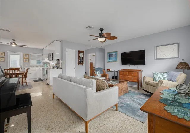 Homes for sale in Gulfport, FL | 1099 52nd St S, Gulfport, FL 33707 | MLS# TB8502656