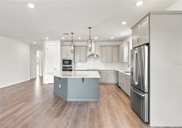 Photo 3 of Single family home for sale at 5033 Orinoco Ln, Saint Cloud, FL 34771 | MLS# TB8502658 | Listing updated on 2026-10-06