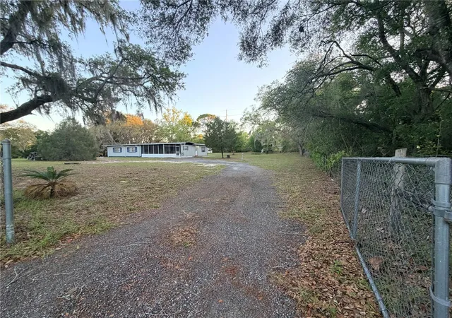 Photo 2 of Manufactured home for sale at 4880 N Highland Park Dr, Hernando, FL 34442 | MLS# OM723710 | Listing updated on 2026-10-04