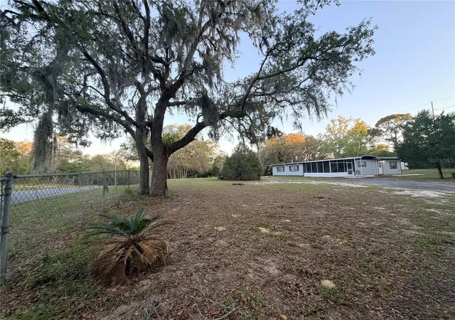Photo 3 of Manufactured home for sale at 4880 N Highland Park Dr, Hernando, FL 34442 | MLS# OM723710 | Listing updated on 2026-10-04