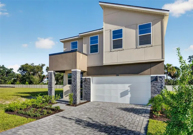 Photo 3 of Sale Pending at 1734 Soaring Vida St, Palmetto, FL 34221 | MLS# TB8502688 | Listing updated on 2026-10-05