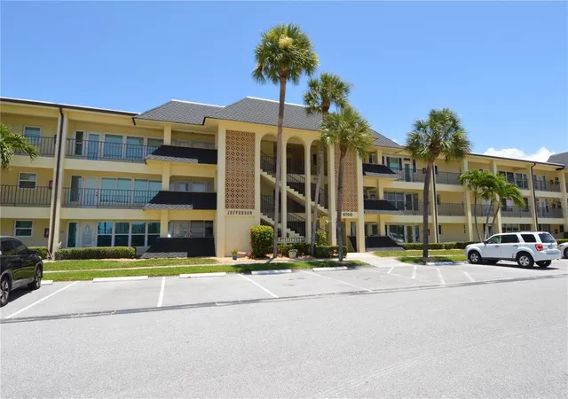 Homes for sale in St Petersburg, FL | 4700 Cove Cir #107, St Petersburg, FL 33708 | MLS# TB8502692