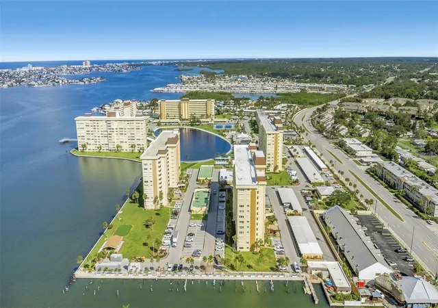 Homes for sale in St Petersburg, FL | 4700 Cove Cir #107, St Petersburg, FL 33708 | MLS# TB8502692