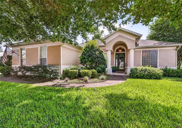 Homes for sale in Grand Island, FL | 36806 Winfield Ct, Grand Island, FL 32735 | MLS# O6403002