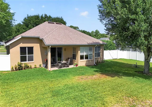 Homes for sale in Grand Island, FL | 36806 Winfield Ct, Grand Island, FL 32735 | MLS# O6403002
