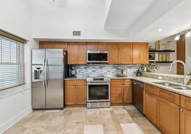 2nd image of 2599 Dolly Bay Dr #302, Palm Harbor, FL 34684 | MLS# TB8502696
