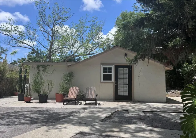 Photo 3 of Single family home for sale at 3520 19th Street E, Bradenton, FL 34208 | MLS# A4691738 | Listing updated on 2026-09-02