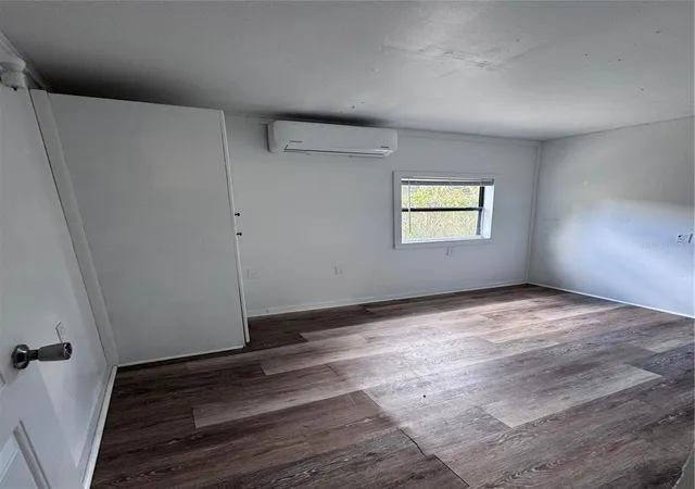 Photo 4 of Single family home for sale at 3520 19th Street E, Bradenton, FL 34208 | MLS# A4691738 | Listing updated on 2026-09-02