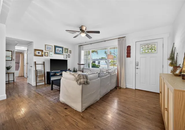 Homes for sale in Belleair Bluffs, FL | 605 Mehlenbacher Rd, Belleair Bluffs, FL 33770 | MLS# TB8502734