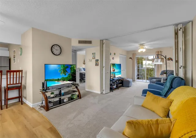 4th image of 4210 Ironwood Cir #403J, Bradenton, FL 34209 | MLS# A4691751