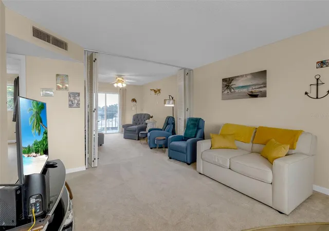 5th image of 4210 Ironwood Cir #403J, Bradenton, FL 34209 | MLS# A4691751