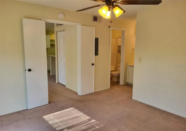 2nd image of 4107 Chatham Oak Ct, TAMPA, FL 33624