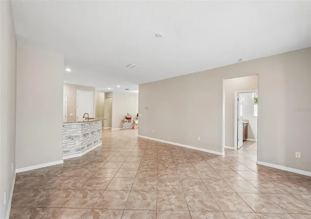 Photo 4 of Single family home for sale at 2426 Cumberland Cliff Dr, Ruskin, FL 33570 | MLS# TB8502780 | Listing updated on 2026-10-02