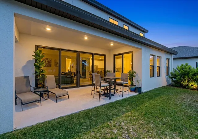2nd image of 14868 Summer Branch Dr, Lithia, FL 33547 | MLS# TB8502782