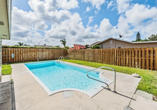 3rd image of 11440 130Th Ave, Largo, FL 33778 | MLS# TB8502784