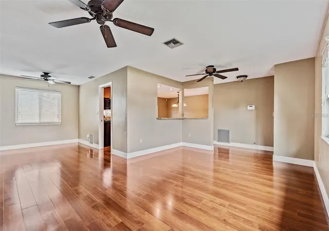 5th image of 11440 130Th Ave, Largo, FL 33778 | MLS# TB8502784