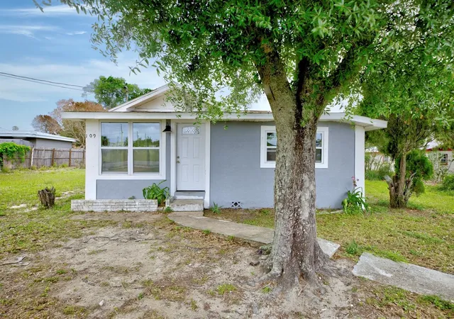 4th image of 109 S Anoka Ave, Avon Park, FL 33825 | MLS# C7525480