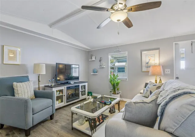 2nd image of 3204 Pond Hollow St, Wesley Chapel, FL 33543 | MLS# O6403089