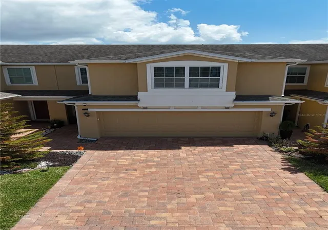 3rd image of 1205 Teton Dr, Kissimmee, FL 34744 | MLS# S5148840