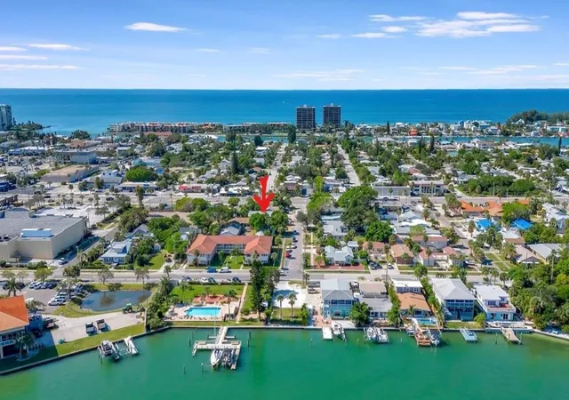 Homes for sale in St Pete Beach, FL | 340 78th Ave, St Pete Beach, FL 33706 | MLS# A4691778
