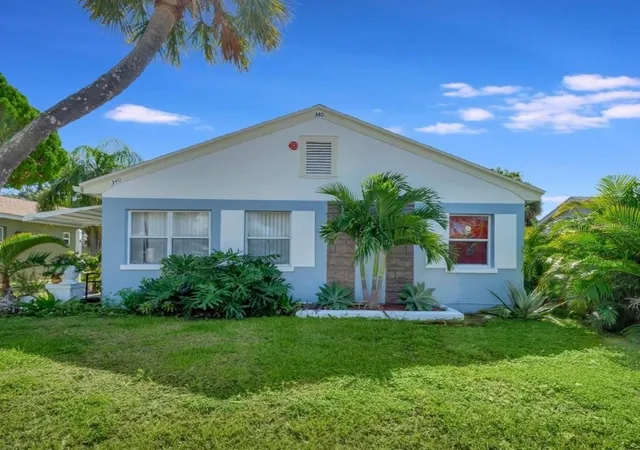 Homes for sale in St Pete Beach, FL | 340 78Th Ave, St Pete Beach, FL 33706 | MLS# A4691778