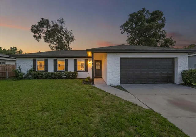3rd image of 614 Huntington St, Brandon, FL 33511 | MLS# TB8502825