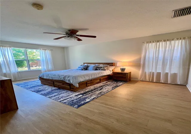 Photo 4 of Single family home for sale at 411 Durham Shore Ct, Apollo Beach, FL 33572 | MLS# TB8502861 | Listing updated on 2026-10-06