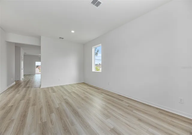 Photo 4 of Single family home for sale at 247 Big Sioux Dr, Kissimmee, FL 34759 | MLS# O6403150 | Listing updated on 2026-10-21
