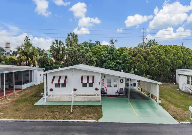 2nd image of 7048 El Meyers St, Zephyrhills, FL 33541 | MLS# TB8502875
