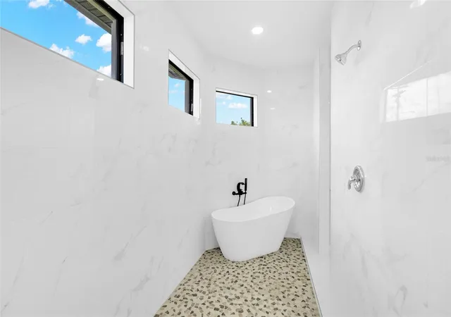 Photo 4 of Single family home for sale at 2915 23rd Street SW, Lehigh Acres, FL 33976 | MLS# O6403155 | Listing updated on 2026-10-14