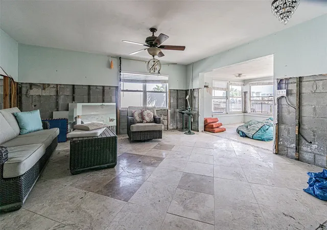 4th image of 16101 4Th St E, Redington Beach, FL 33708 | MLS# TB8502876