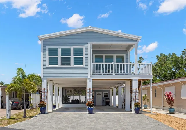 Photo 1 of Manufactured home for sale at 563 Mount Piney Ave Ne #691, Saint Petersburg, FL 33702 | MLS# TB8502882 | Listing updated on 2026-10-27