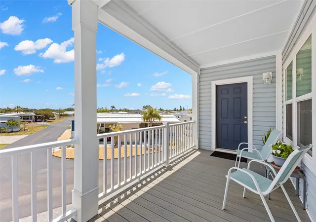 Photo 3 of Manufactured home for sale at 563 Mount Piney Ave Ne #691, Saint Petersburg, FL 33702 | MLS# TB8502882 | Listing updated on 2026-10-27