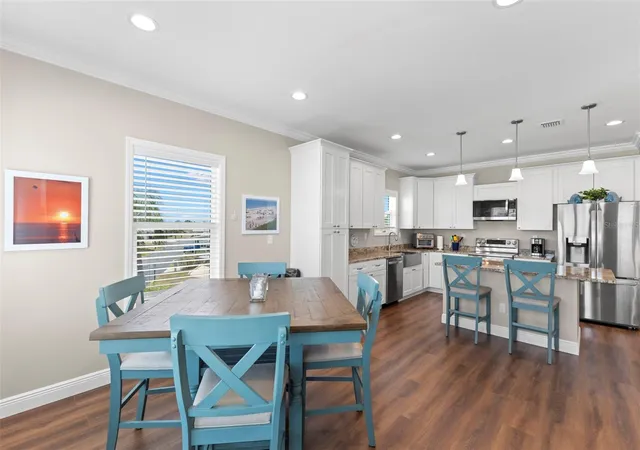 Photo 4 of Manufactured home for sale at 563 Mount Piney Ave NE #691, Saint Petersburg, FL 33702 | MLS# TB8502882 | Listing updated on 2026-10-27