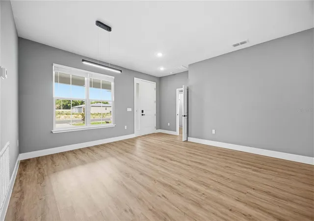 5th image of 2112 River Hawk Loop, Winter Haven, FL 33880 | MLS# S5148856