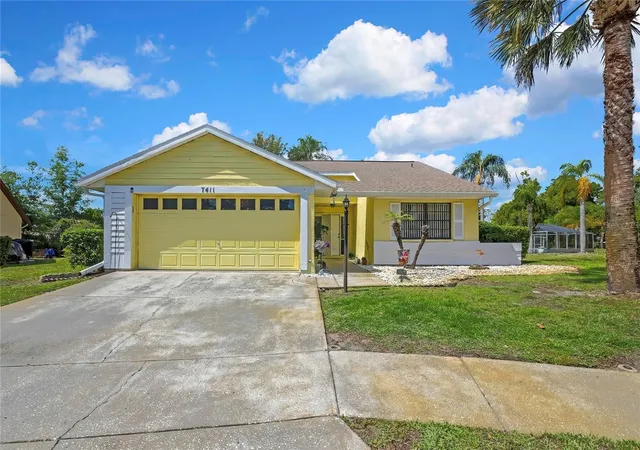 2nd image of 7411 Baltusrol Dr, New Port Richey, FL 34654 | MLS# W7885291