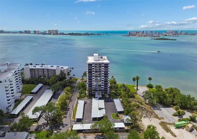2nd image of 80 Rogers St, Clearwater, FL 33756