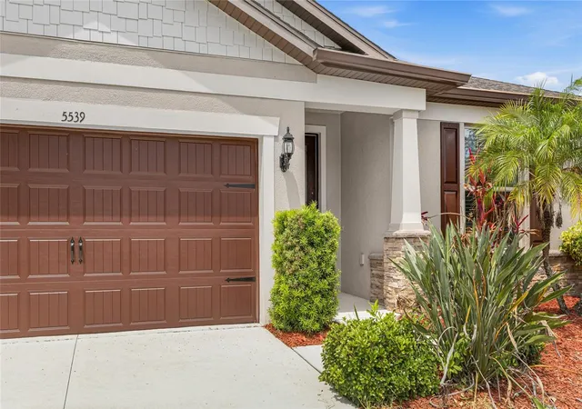 Photo 4 of Single family home for sale at 5539 105th Terrace E, Parrish, FL 34219 | MLS# A4691807 | Listing updated on 2026-10-29