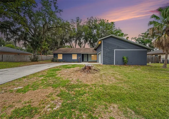 Single family home for sale at 1234 Fairfax N, LAKELAND, FL 33813 | MLS# O6403203