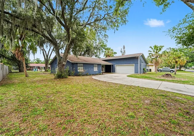Photo 3 of Single family home for sale at 1234 Fairfax N, Lakeland, FL 33813 | MLS# O6403203 | Listing updated on 2026-08-21
