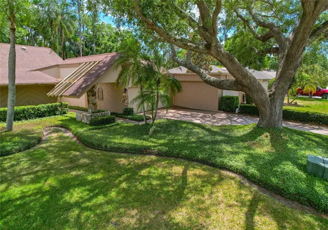 Photo 1 of Single family home for sale at 3071 Bolt Dr, Palm Harbor, FL 34685 | MLS# W7885293 | Listing updated on 2026-10-08