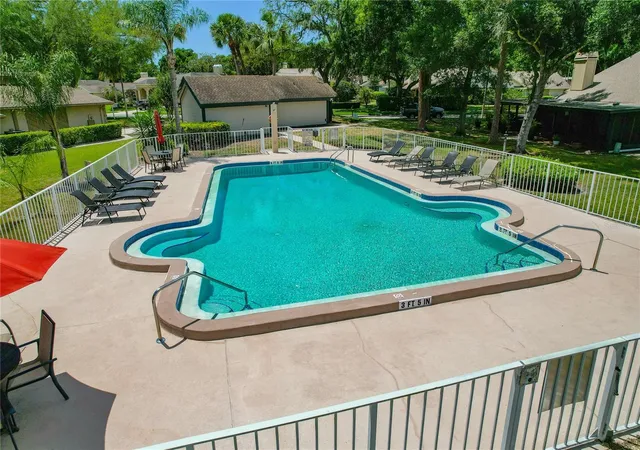 Photo 3 of House for sale at 3071 Bolt Dr, Palm Harbor, FL 34685 | MLS# W7885293 | Listing updated on 2026-10-08